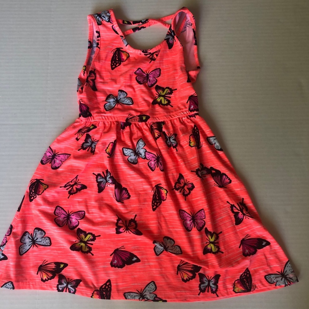 NWOT Limited🌸Too size L(6) color orange with butterfly print.